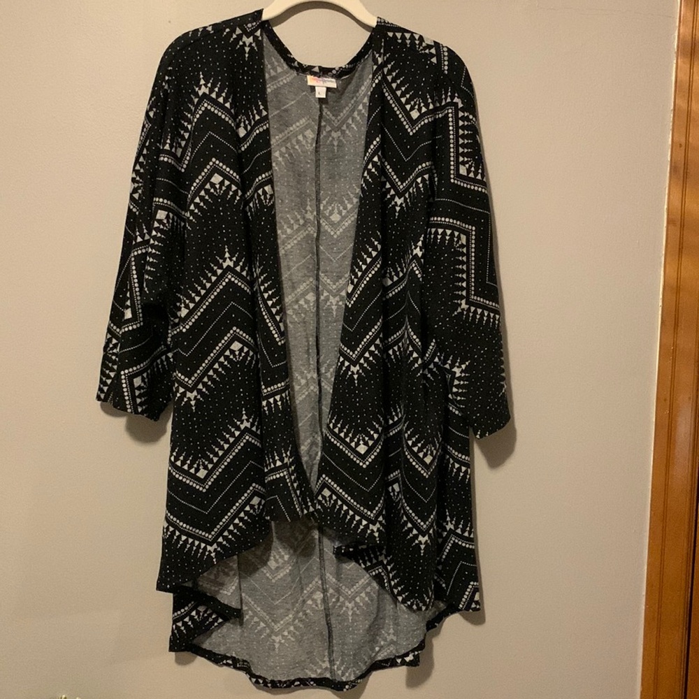 LuLaRoe Lindsay Kimono style cardigan